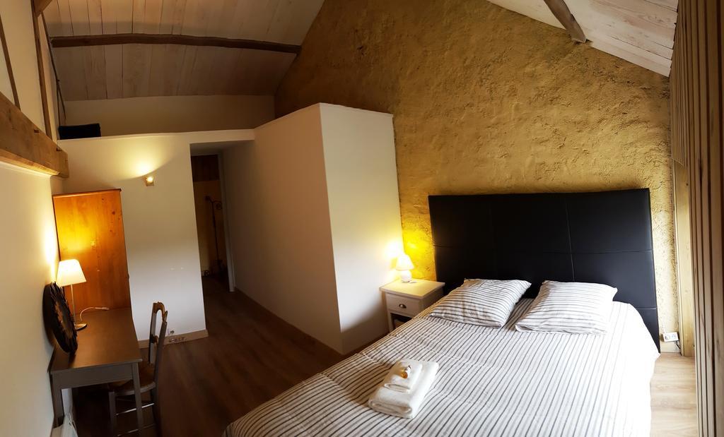 Domaine De L'Etanchet Hotel Saint-Hilaire-le-Vouhis Екстериор снимка