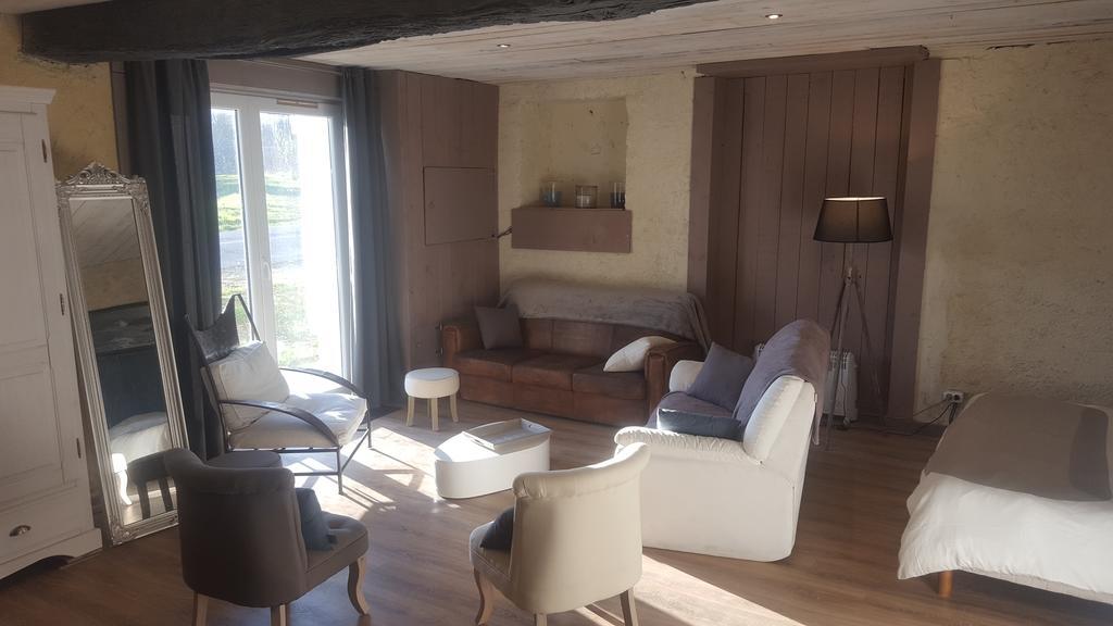 Domaine De L'Etanchet Hotel Saint-Hilaire-le-Vouhis Екстериор снимка