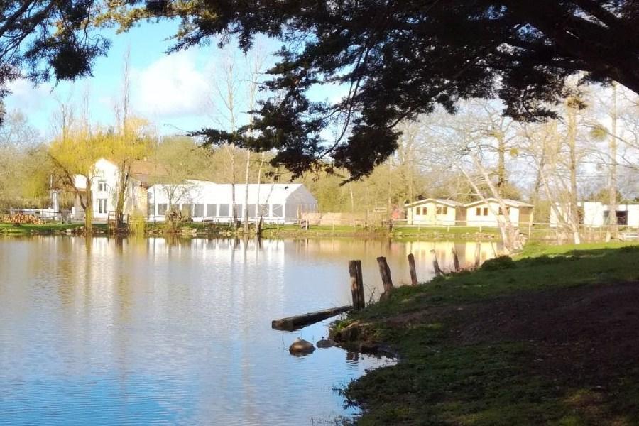 Domaine De L'Etanchet Hotel Saint-Hilaire-le-Vouhis Екстериор снимка